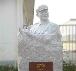 制作人物雕塑需要考慮的因素有哪些？