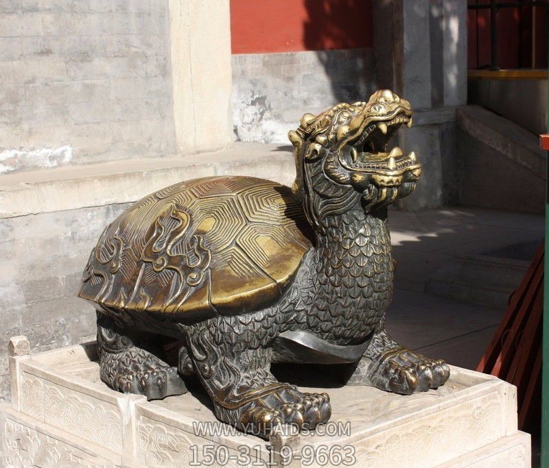 公園里擺放的張嘴的玻璃鋼創(chuàng)意龍龜?shù)袼?>
                                <h2>公園里擺放的張嘴的玻璃鋼創(chuàng)意龍龜?shù)袼?參數(shù)說(shuō)明</h2>
                                                                        <table>
                                      <tr>
                                        <th>產(chǎn)品標(biāo)題</th>
                                        <td>公園里擺放的張嘴的玻璃鋼創(chuàng)意龍龜?shù)袼?/td>
                                      </tr>
                                      <tr>
                                        <th>發(fā)布時(shí)間</th>
                                        <td>2023-05-30 12:25</td>
                                      </tr>
                                      <tr>
                                        <th>價(jià)格</th>
                                        <td><span>電話咨詢</td>
                                      </tr>
                                                                              <tr>
                                          <th>雕刻內(nèi)容</th>
                                          <td>龍、龍龜</td>
                                        </tr>
                                                                              <tr>
                                          <th>應(yīng)用場(chǎng)所</th>
                                          <td>公園</td>
                                        </tr>
                                                                              <tr>
                                          <th>制作材質(zhì)</th>
                                          <td>玻璃鋼</td>
                                        </tr>
                                                                          </table>
                                <h2>公園里擺放的張嘴的玻璃鋼創(chuàng)意龍龜?shù)袼?詳細(xì)說(shuō)明</h2>
                                <p>玉海雕塑是一家綜合性的雕塑公司，擁有多款公園里擺放的張嘴的玻璃鋼創(chuàng)意龍龜?shù)袼苣Ｐ停杉庸ざㄖ贫喾N公園里擺放的張嘴的玻璃鋼創(chuàng)意龍龜?shù)袼?，支持材質(zhì)、樣式、風(fēng)格、尺寸大小等方面的調(diào)整修改定制。我們所加工制作的公園里擺放的張嘴的玻璃鋼創(chuàng)意龍龜?shù)袼苜|(zhì)優(yōu)價(jià)廉，遍布全國(guó)多個(gè)省市地區(qū)，想要了解更多案例圖片，請(qǐng)電話或微信咨詢。材質(zhì)、大小、樣式等都可以按需定制，還可根據(jù)您提供給的公園里擺放的張嘴的玻璃鋼創(chuàng)意龍龜?shù)袼軜訄D進(jìn)行制作！如有相關(guān)需求，歡迎致電（微信同號(hào)）：<span>150-3119-9663</span></p>
                                                                <div   class=