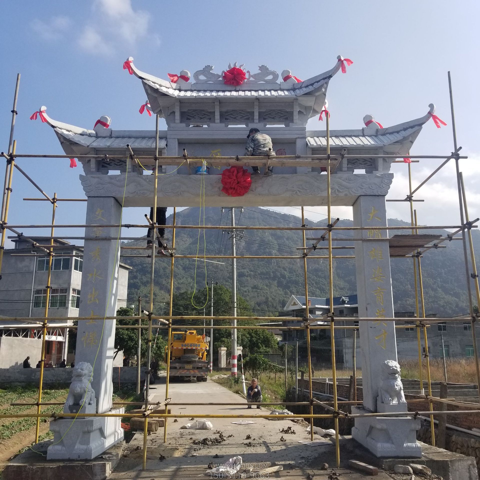 城鎮(zhèn)建設(shè)裝飾村口單門(mén)石牌坊雕塑