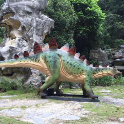 劍齒龍，玻璃鋼仿真恐龍仿生雕塑