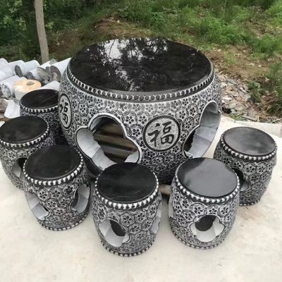 黑色，整石鏤雕，圓桌凳