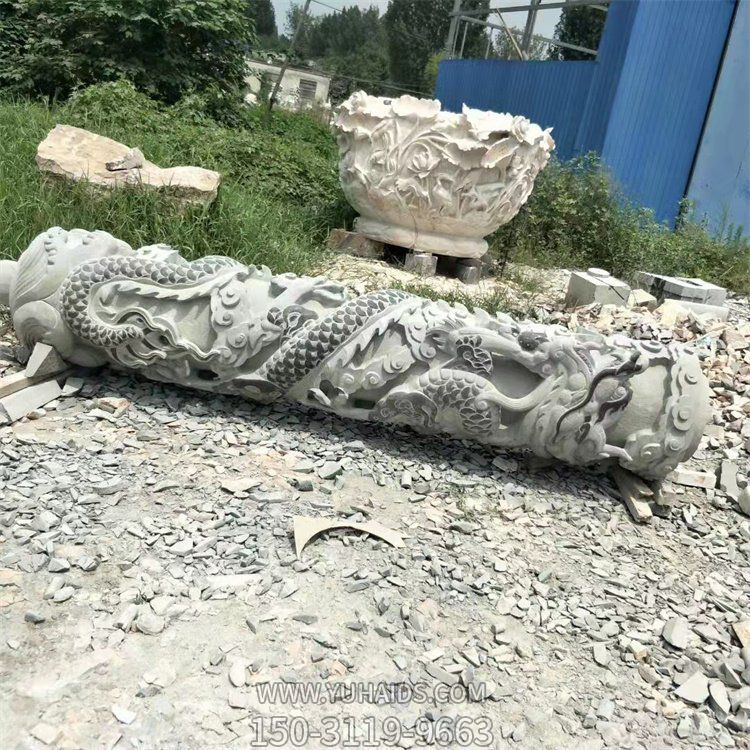 青石龍柱，高浮雕龍紋柱子雕塑