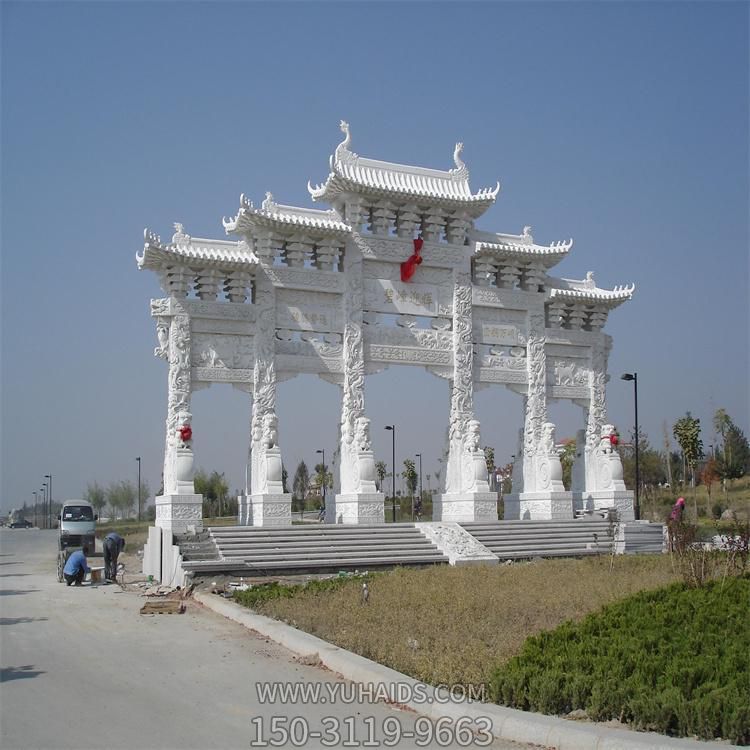大理石石雕戶(hù)外景觀三門(mén)四柱牌坊雕塑