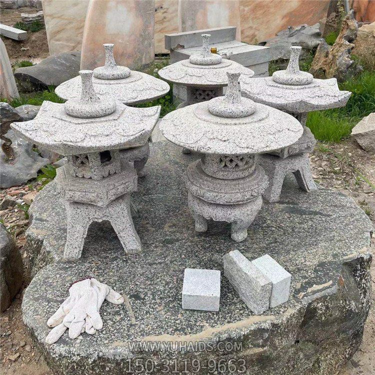 石燈，花崗巖仿古石雕燈雕塑