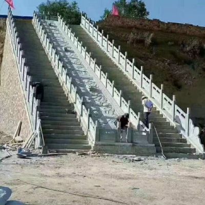 景區(qū)樓梯石欄桿，漢白玉石刻浮雕