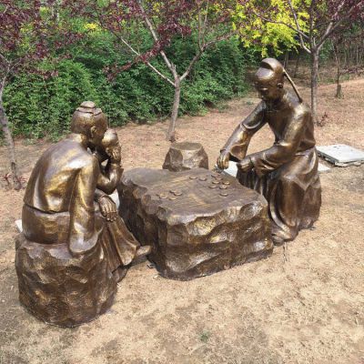 公園情景人物雕塑景觀，下象棋的古代人物銅雕
