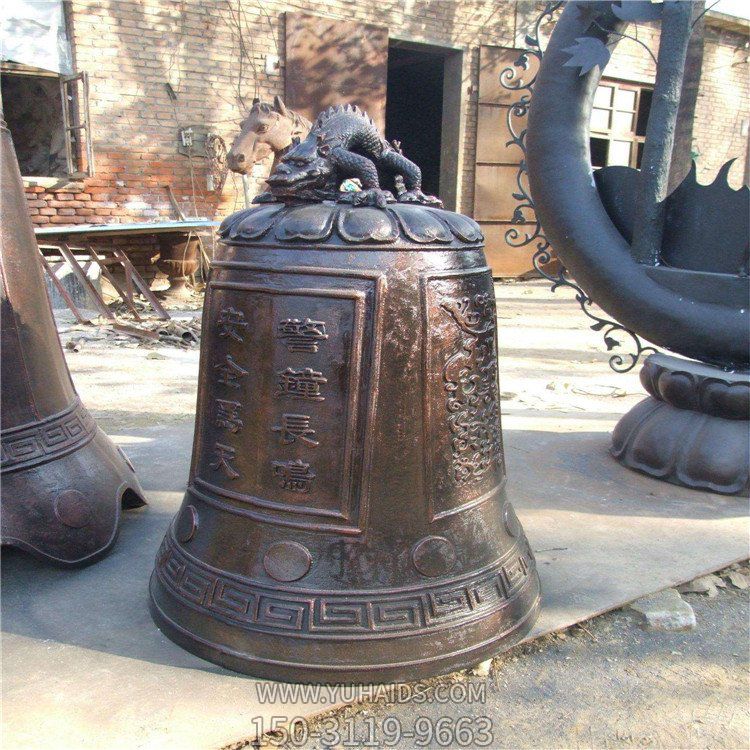 鑄銅鐘，寺廟可敲擊銅質(zhì)吊鐘雕塑