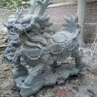 青石麒麟，吉祥神獸石雕