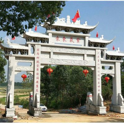 紫氣東來漢白玉牌樓，三間四柱石雕牌樓