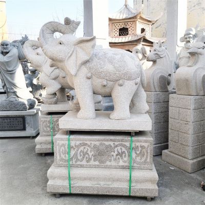 花崗巖石雕大象，卷鼻向上的大象