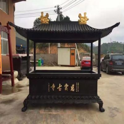 銅雕焚香爐，寺廟帶頂方形香爐