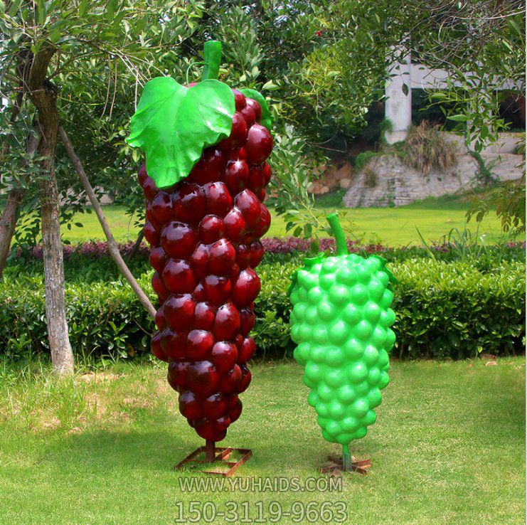 玻璃鋼葡萄，紅葡萄和綠葡萄雕塑