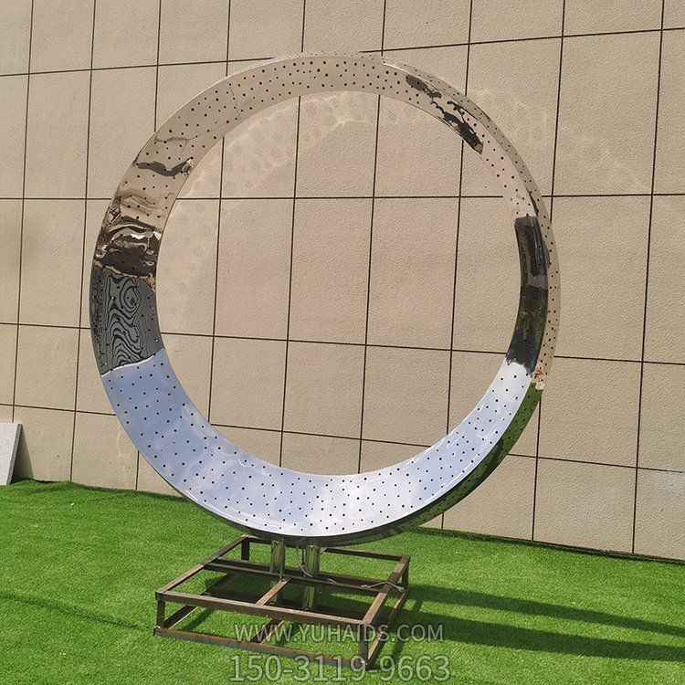 不銹鋼圓環(huán)創(chuàng)意景觀雕塑，鏡面打孔，可透光，可放大