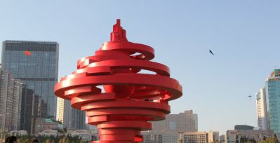 公園商廈創(chuàng)意玻璃鋼競技運(yùn)動(dòng)火炬雕塑