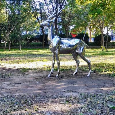不銹鋼鏡面鹿，園林梅花鹿動(dòng)物擺件