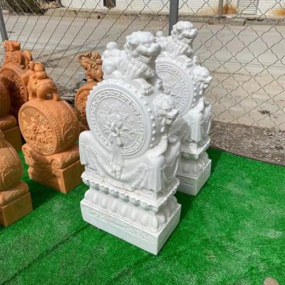 大理石獅子抱鼓石門墩，漢白玉、晚霞紅等石材雕刻