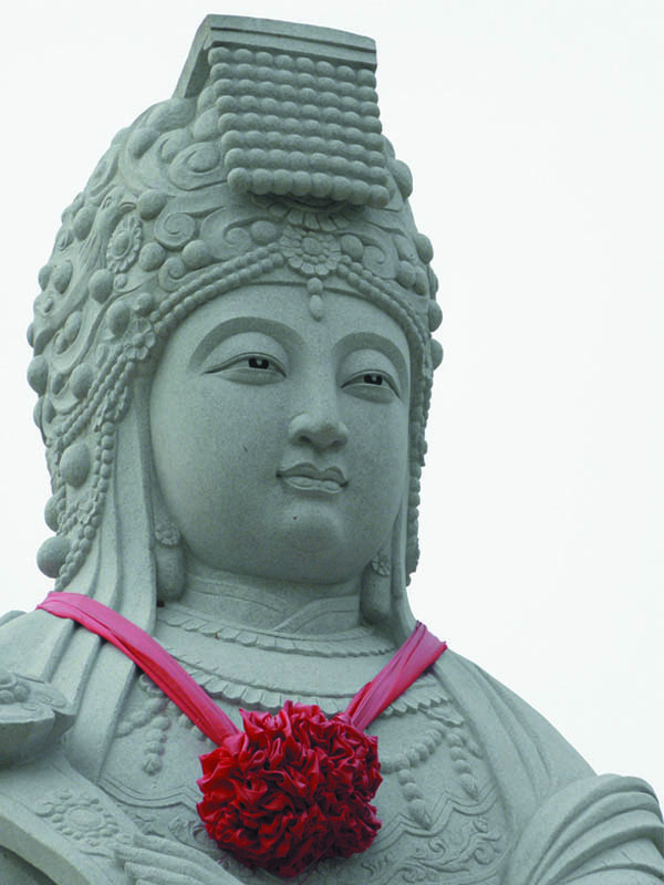 竣工時(shí)的漢白玉媽祖圣像，面部特寫