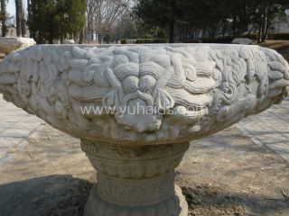 花盆底部的小孔有什么作用？